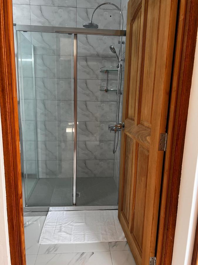 Western Ocean Breeze Self Catering Вікторія Екстер'єр фото