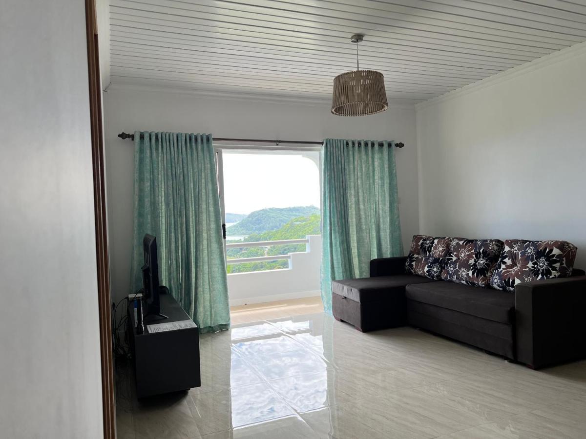 Western Ocean Breeze Self Catering Вікторія Екстер'єр фото