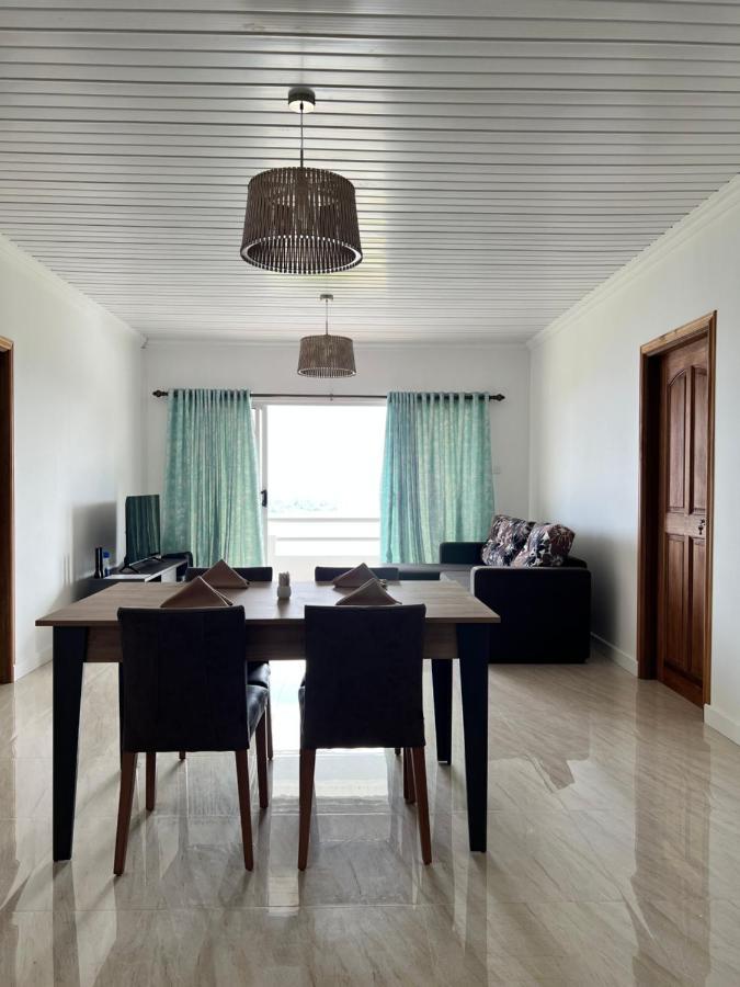 Western Ocean Breeze Self Catering Вікторія Екстер'єр фото